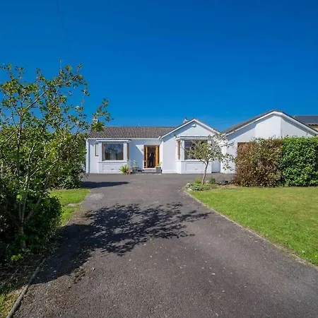 Vakantiehuis The Moorings- Near The Sea *