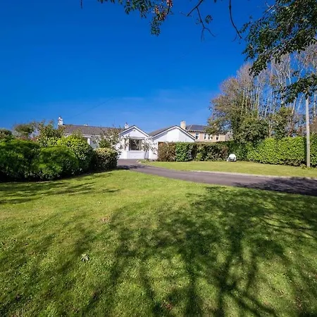 Vakantiehuis The Moorings- Near The Sea